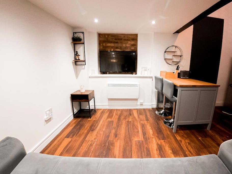 House With Garden Stoke Newington * Londra